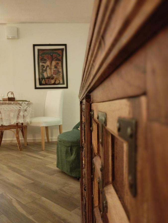A Casa Di Esther Bologna Bagian luar foto