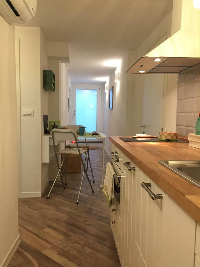 A Casa Di Esther Bologna Bagian luar foto