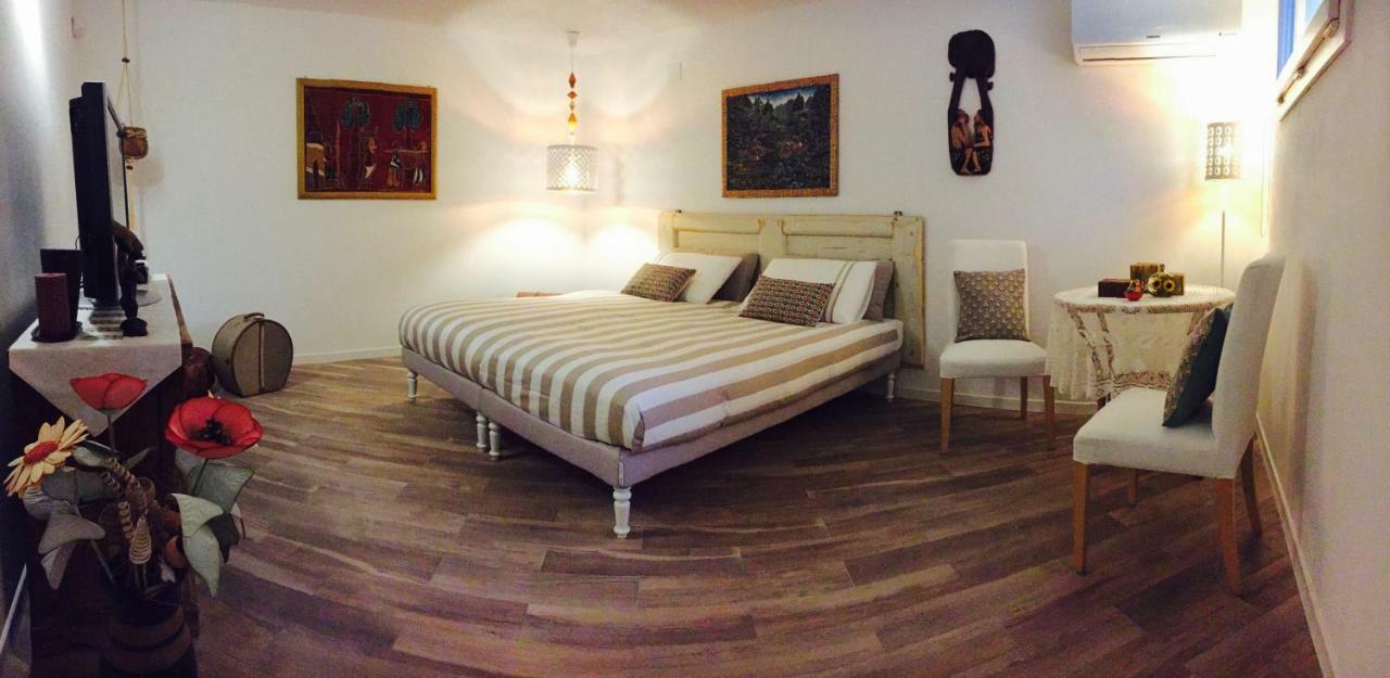 A Casa Di Esther Bologna Bagian luar foto